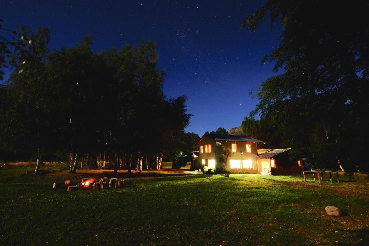 Hostel Luz Clara Hoyo de Epuyén Exterior foto